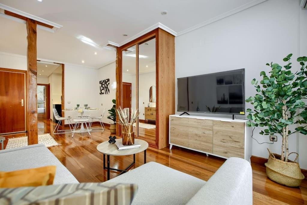 Great Flat In The Center Of Madrid-Comend-3-I المظهر الخارجي الصورة